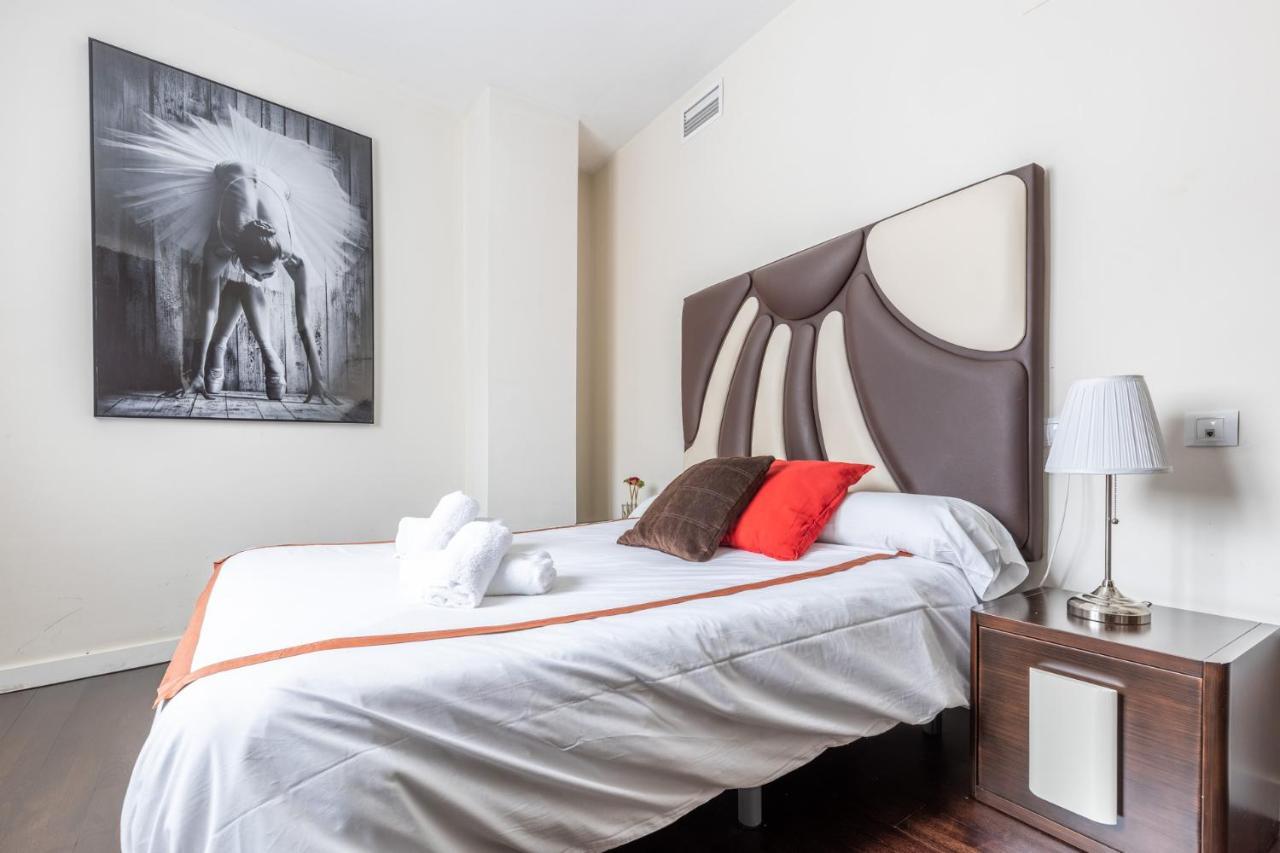 Precioso apartamento centro historico. WiFi/AC Siviglia Esterno foto